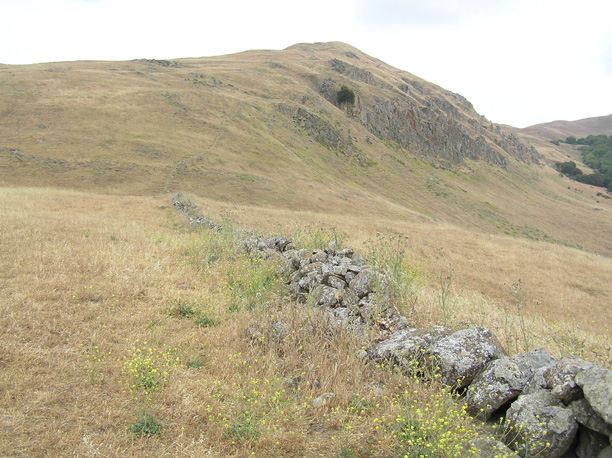 N-Mission-Peak-Rock-Wall